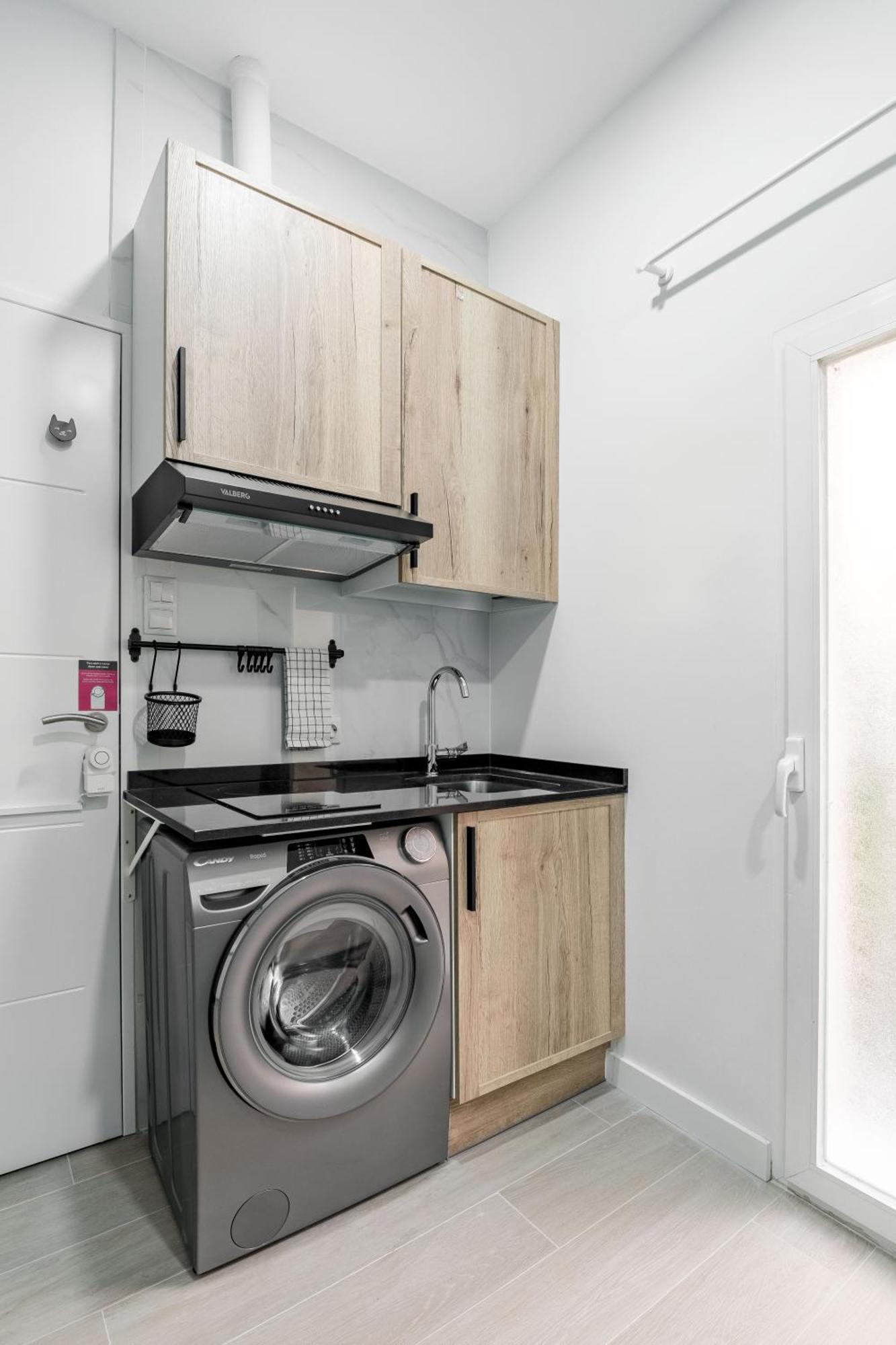 Charming Sol Apartment III Madrid Ngoại thất bức ảnh